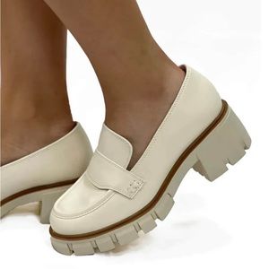 MIA Robbin platform loafer in cream Size 7.5 New, no box